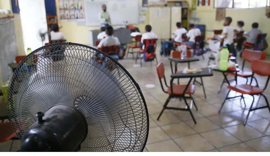 Al tanto de los apagones en planteles educativos.