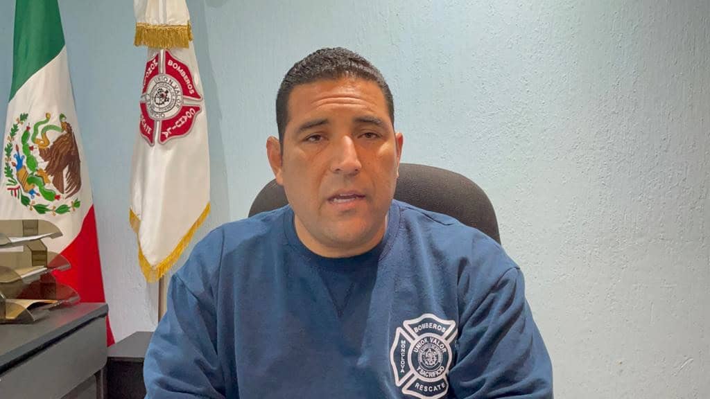 Julio Ríos; Director de Protección Civil y Bomberos.