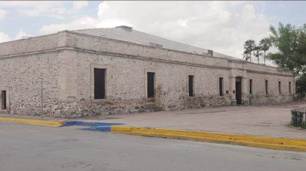La dirección de Obras Públicas tiene que hacer primero la denuncia de encontrar daños en el museo.
