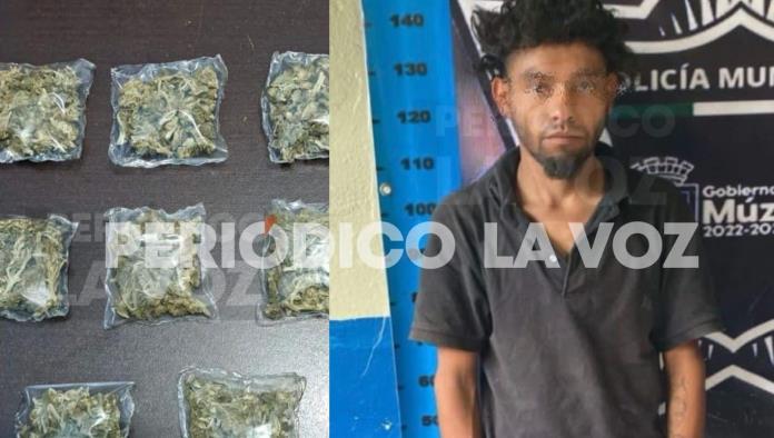 Andaba de “Mula” traía 8 paquetes de marihuana