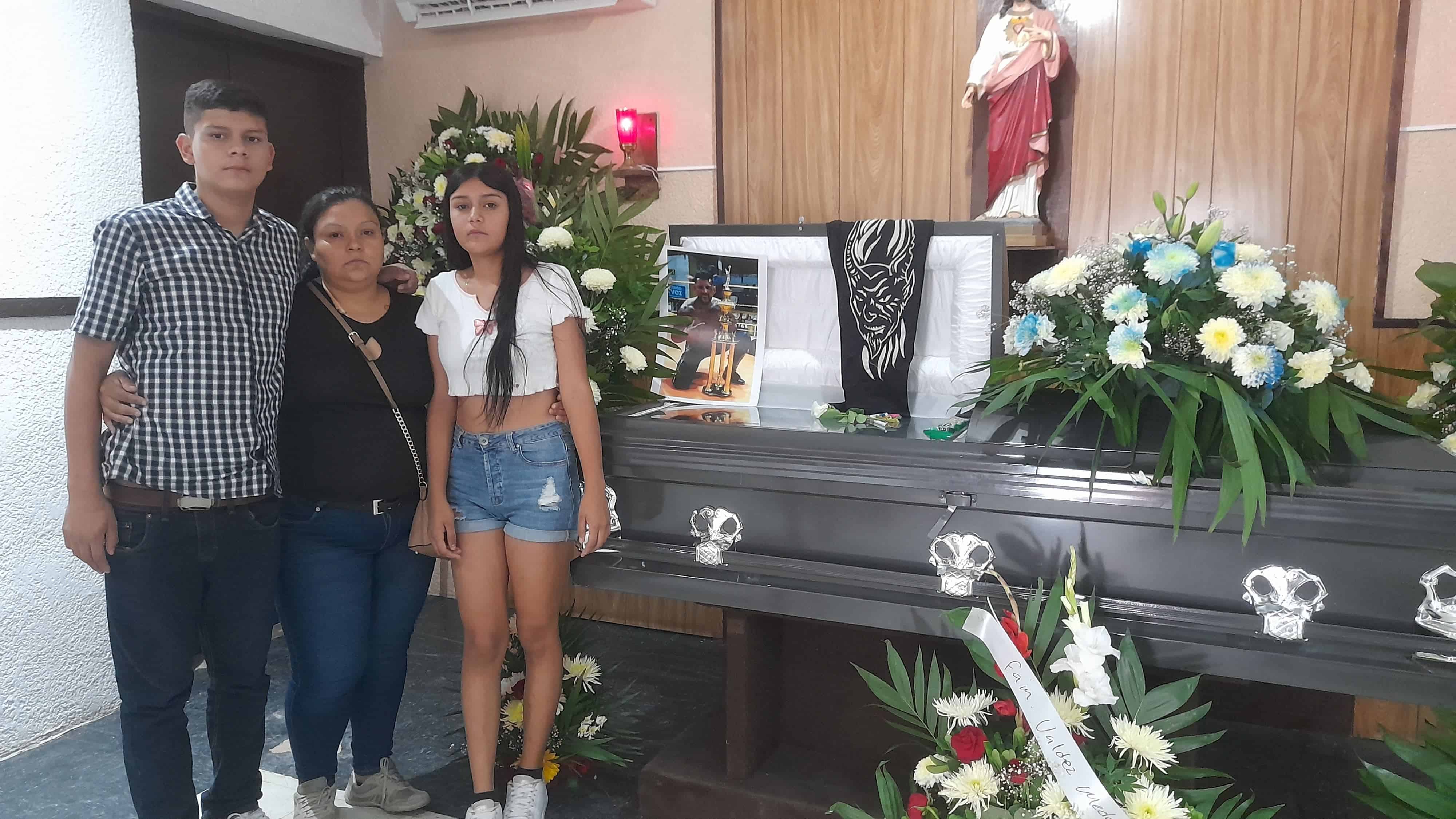 Agradece familia la solidaridad Agradece familia la solidaridad