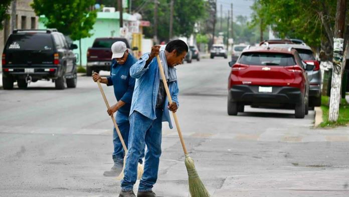 Ecología e Imagen Urbana SIGUEN TRABAJANDO para mantener la belleza de Nava