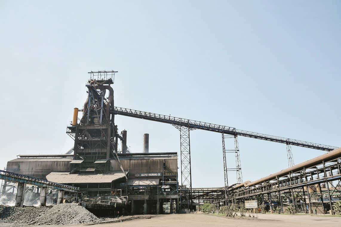 Se devalúa AHMSA cada día que pasa