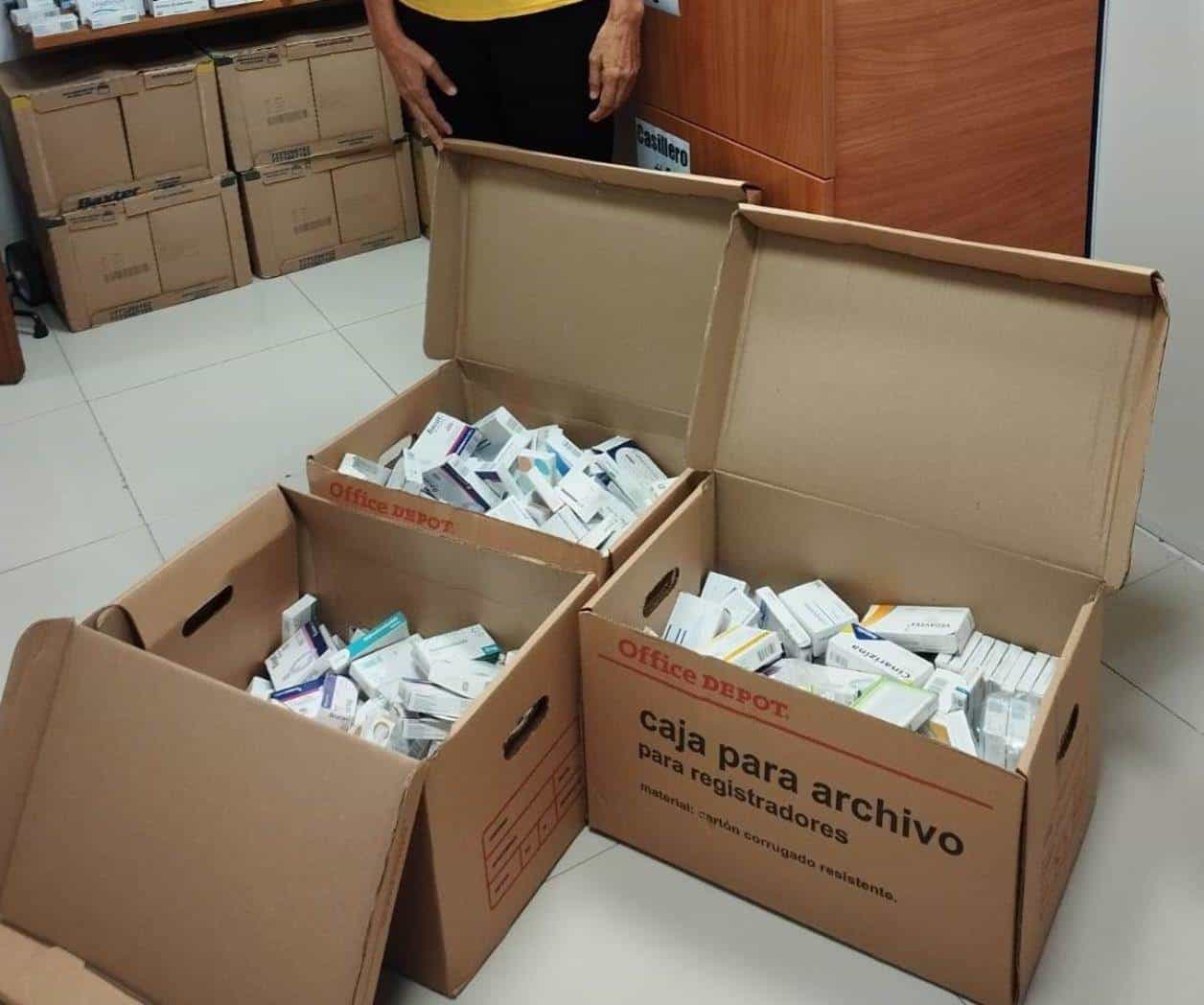 Obsequian medicinas a personas sin seguridad social