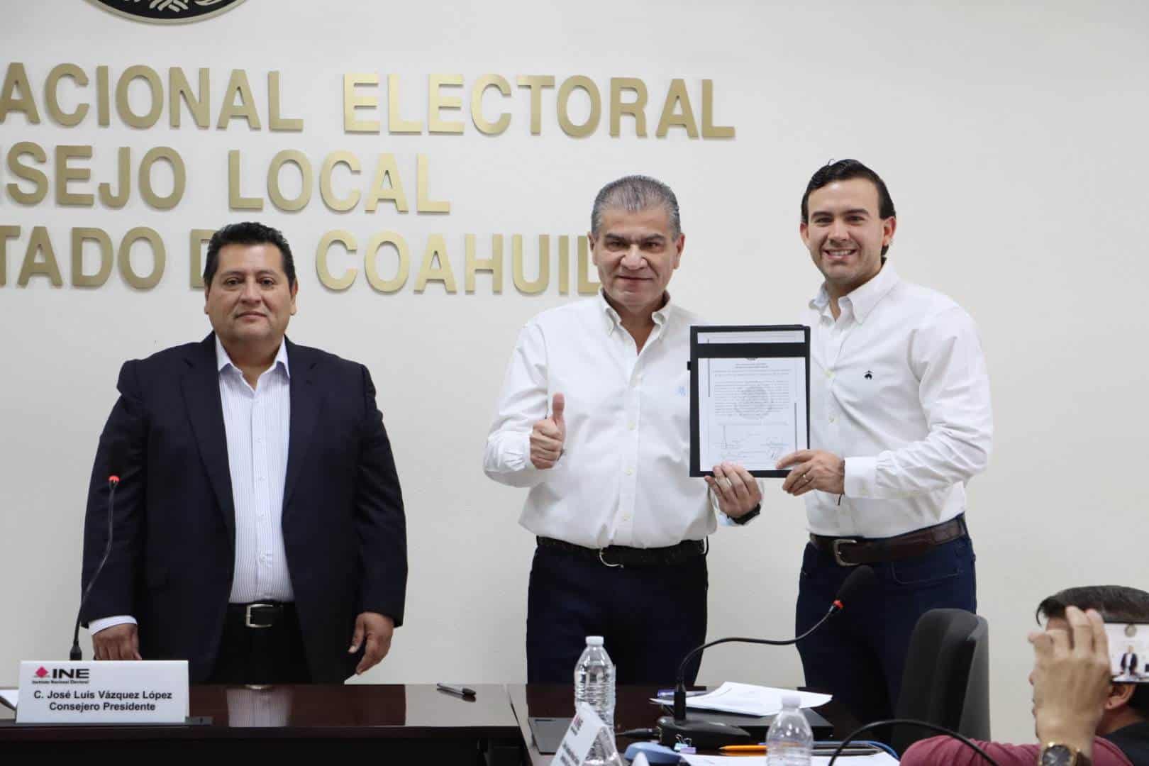 INE entrega constancias de mayoría y primera minoría a Senadores por Coahuila