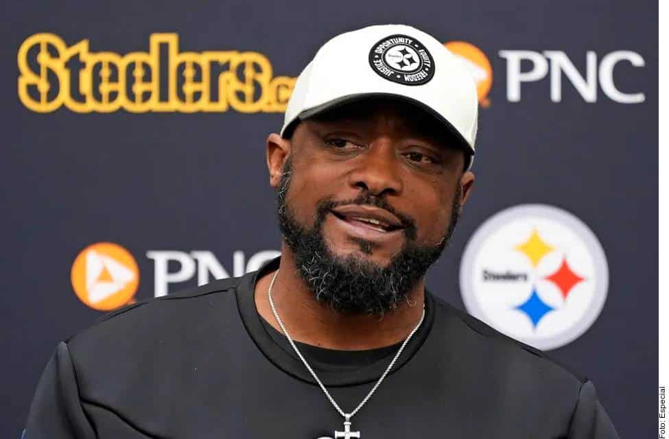 Renueva Mike Tomlin con Acereros 