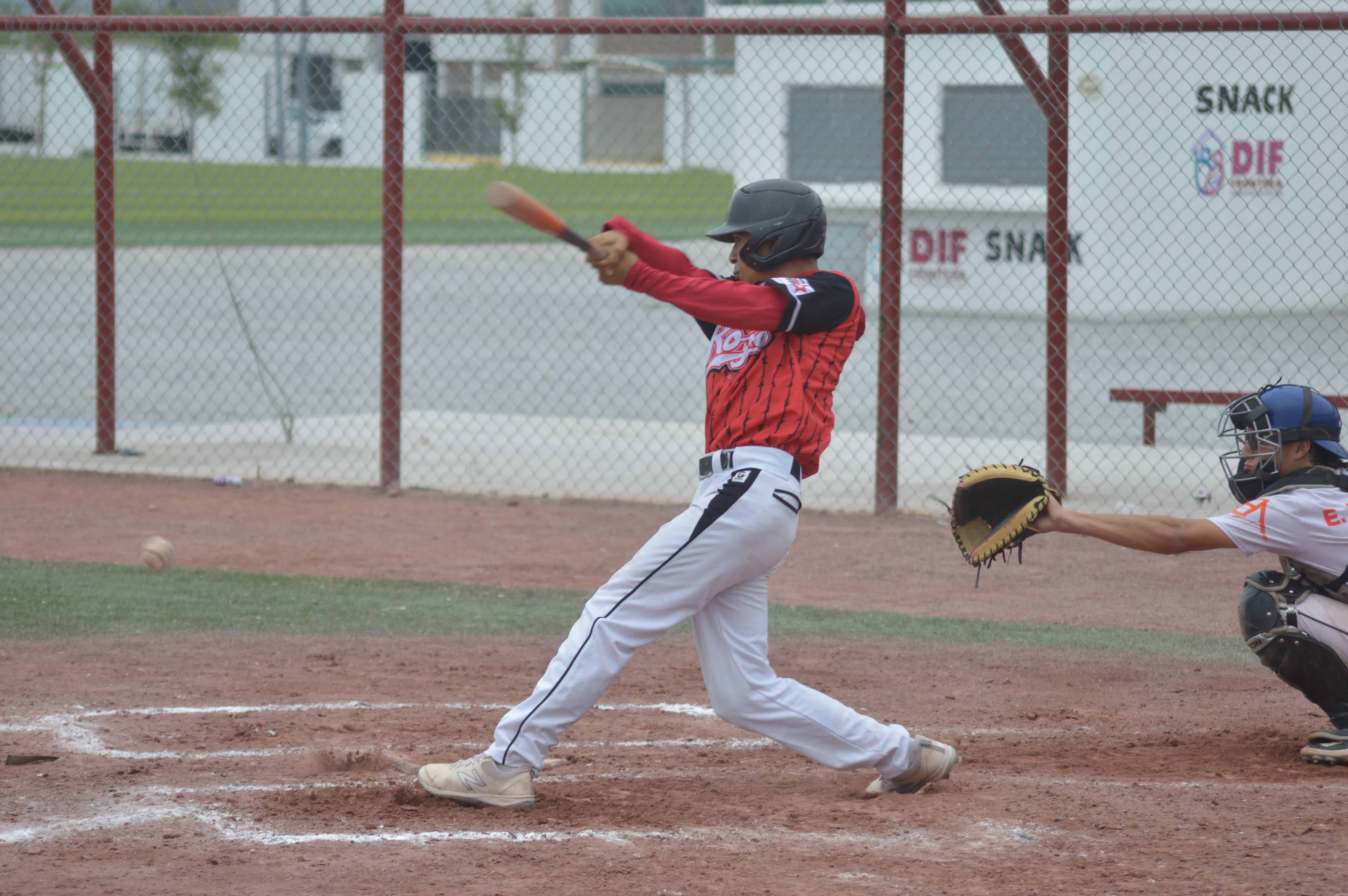 Los Rojos le propinaron blanqueada de 3-0 a Rieleros B, en la categoría 15-16 de pelota Ribereña.