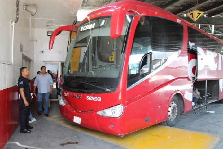 Embargan autobús de SENDA para pago a ex empleados de Monclova. 