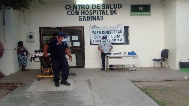 Cae niño de una barra