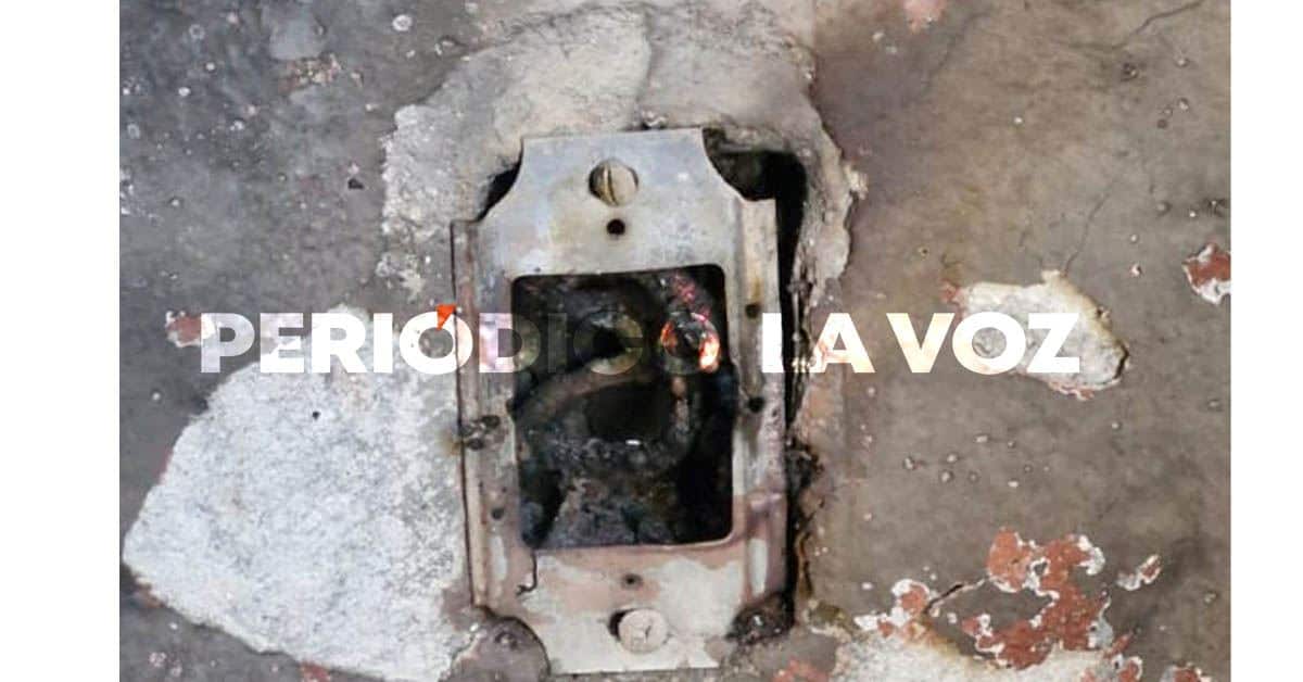 Arde casa en Colinas