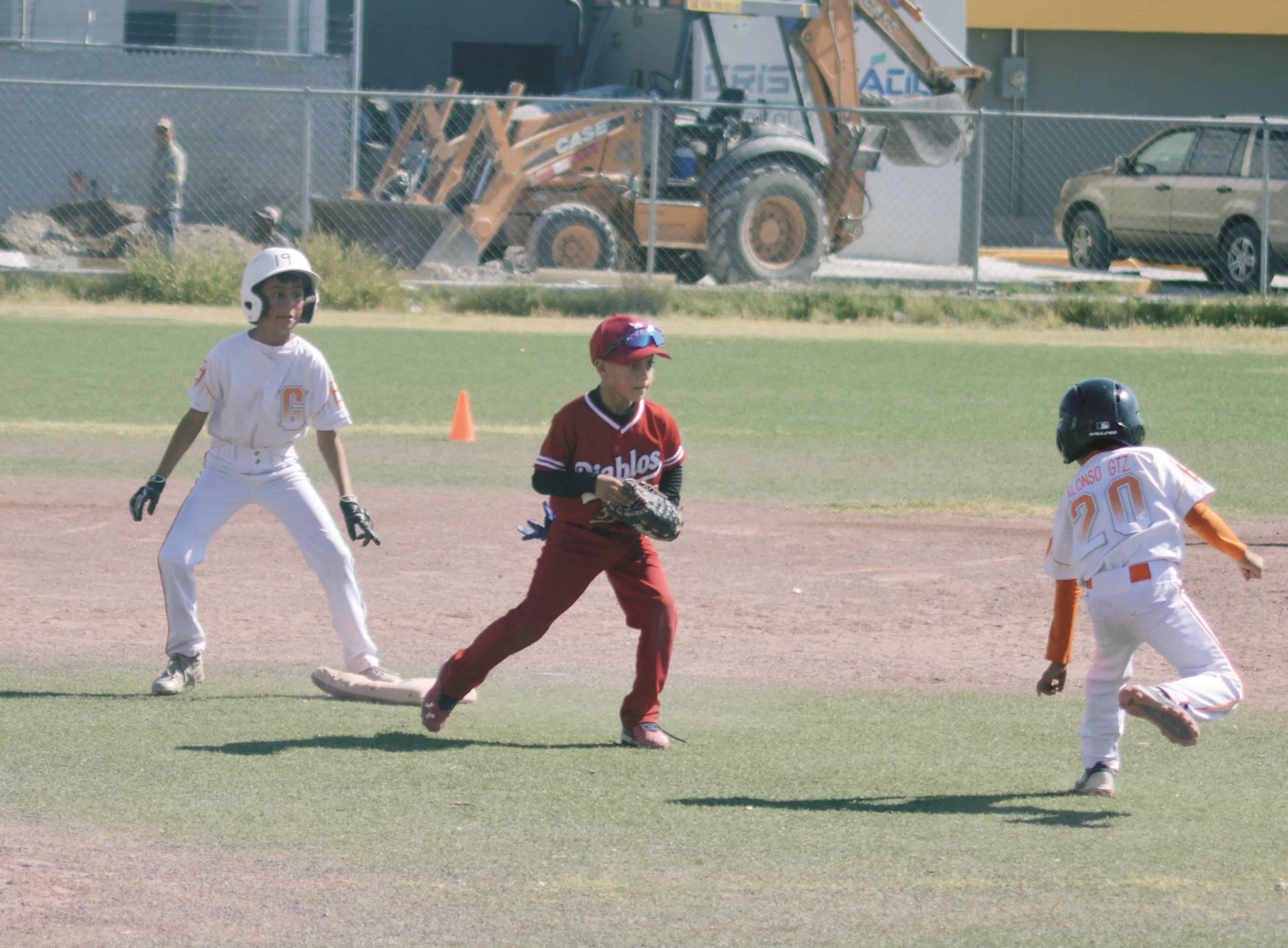 Le recetan diezada a la novena de Diablos “B” en la categoría Moyote de la pelota ribereña