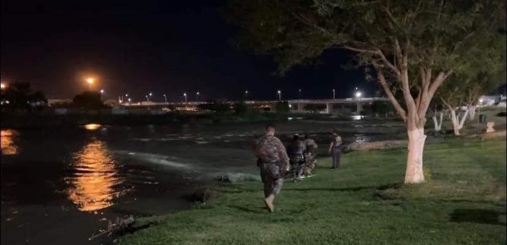 Identifican a migrante hondureño AHOGADO en el río Bravo