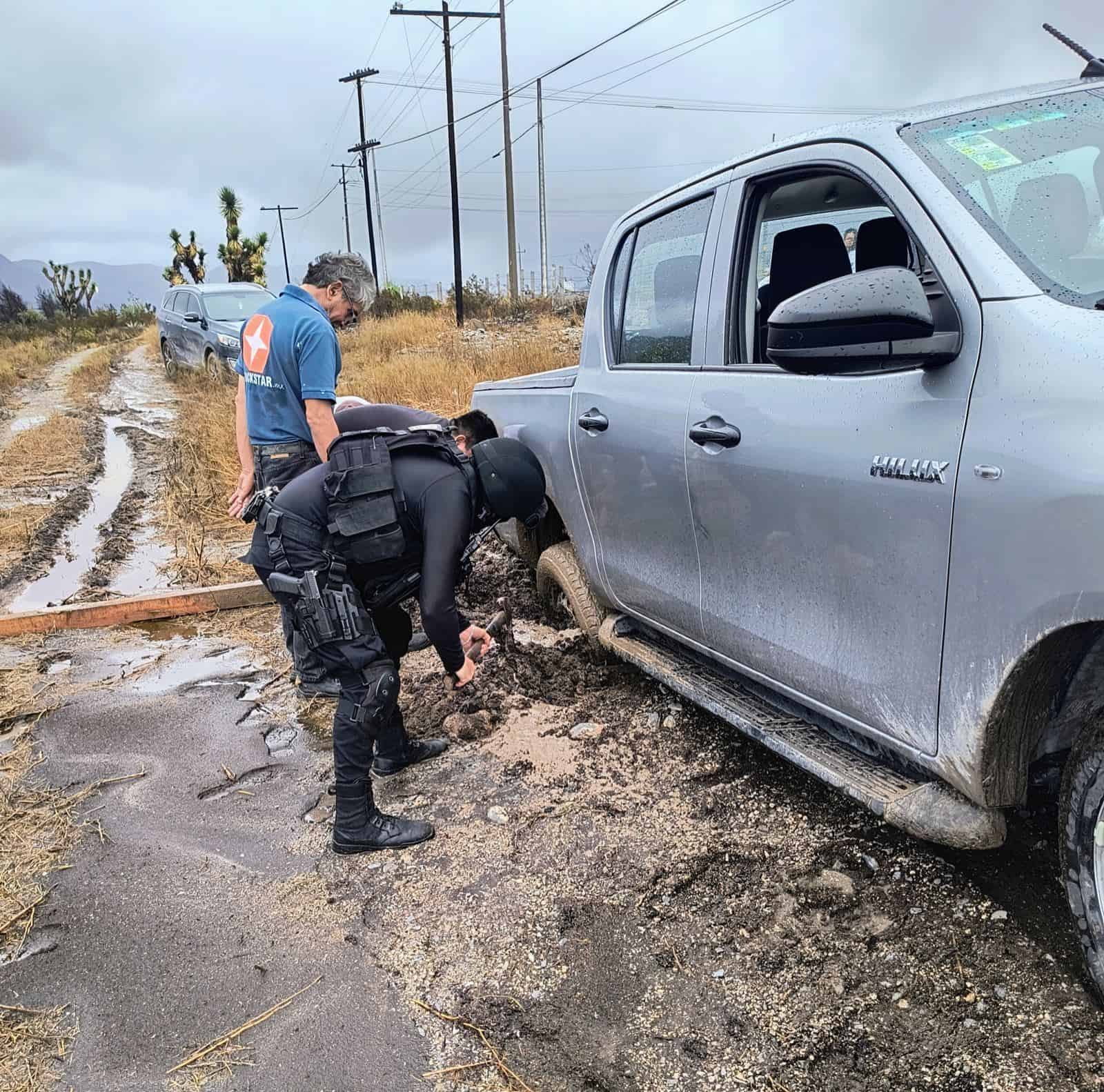 Se une policía estatal en apoyo a población ante lluvias