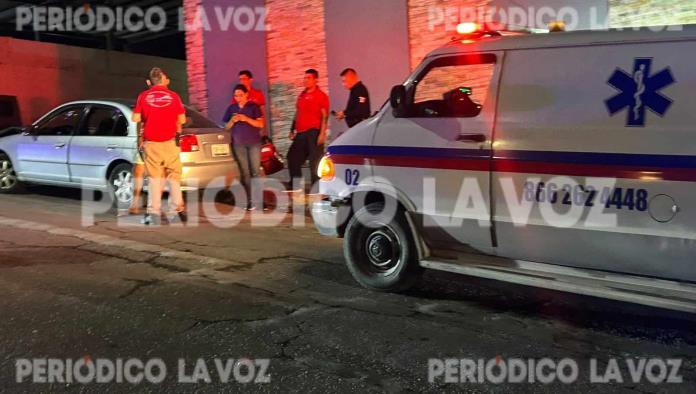 Le chocan troca por no hacer alto