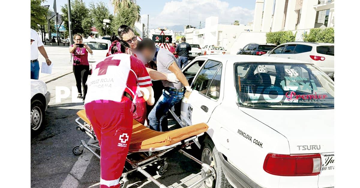 Provoca accidente ex jefe policiaco