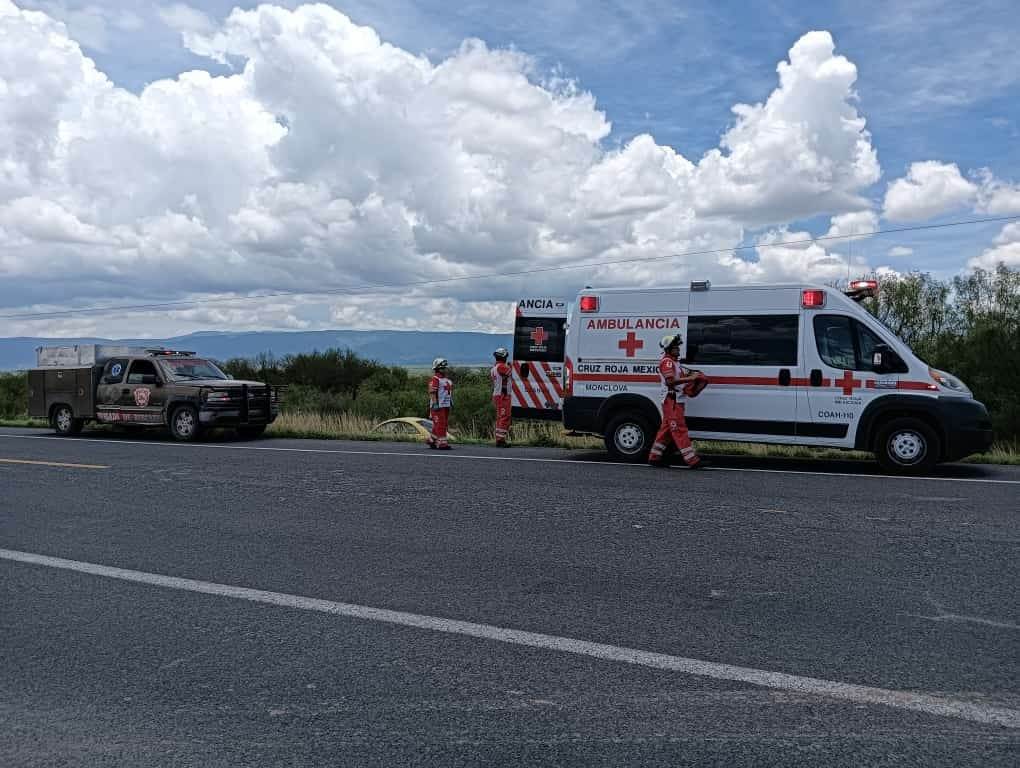 Salen de camino por culpa de bache
