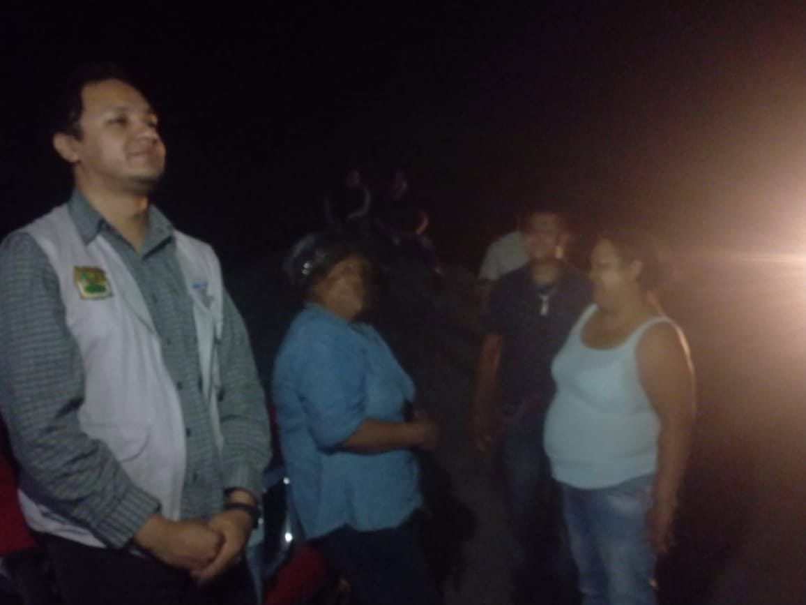 Informan a viudas que extraerán restos mineros en unas horas más 