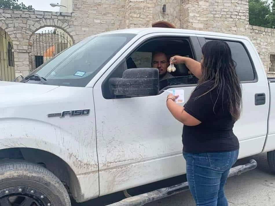 Entregan abate en Villa Unión para combatir criaderos de mosquitos