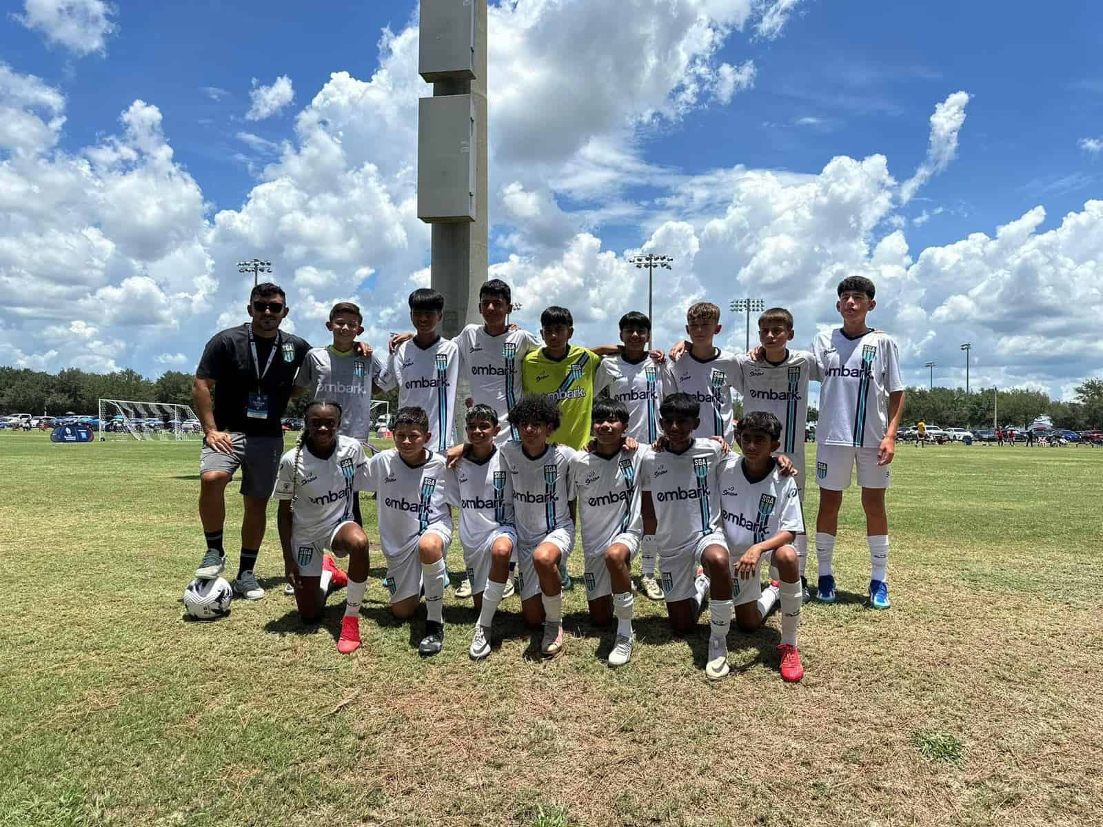 Se coronan acuñenses campeones en torneo internacional