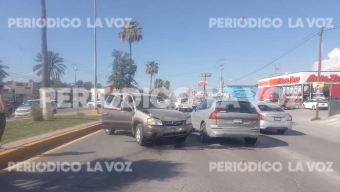 Choca en el Pape y acaba en contra