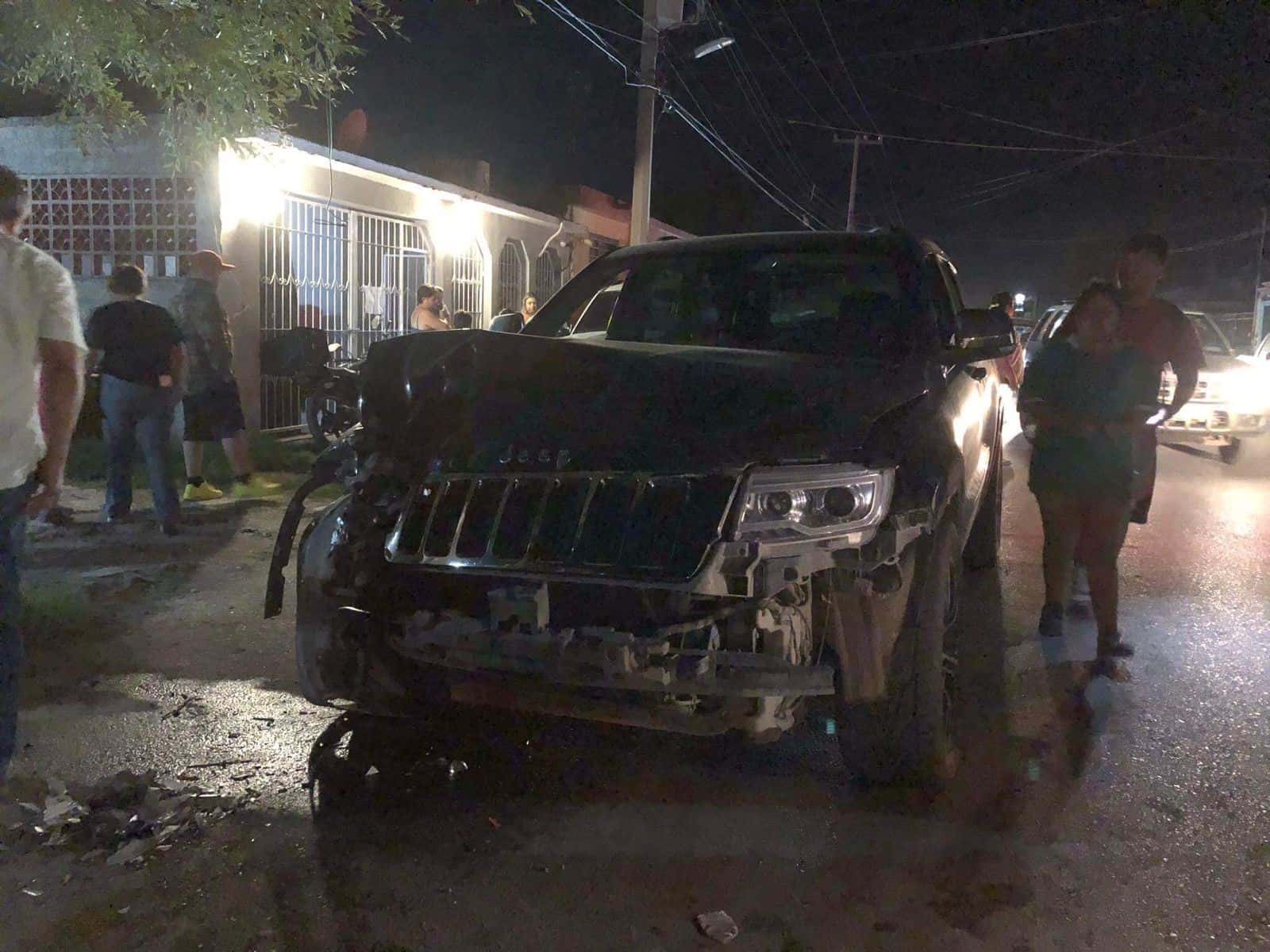 Destroza camioneta