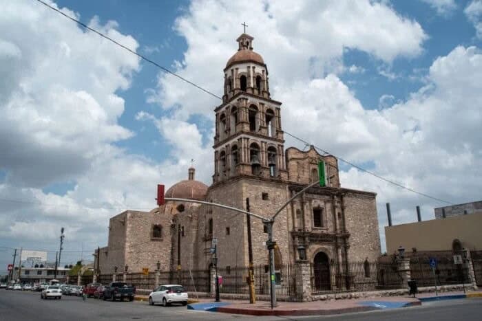 La salida y meta de la carrera 5K será en el atrio de la parroquia Santiago Apóstol.