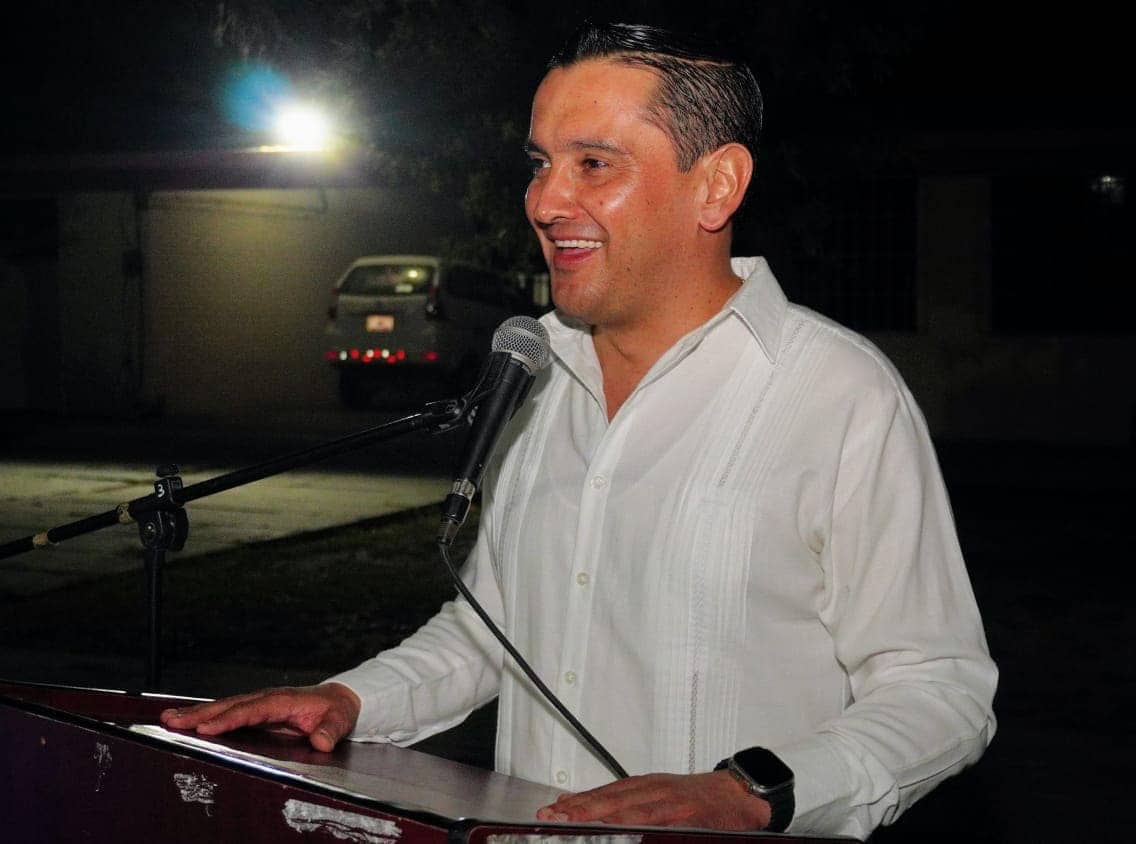 Celebración en Allende: Alcalde Pepe Díaz en graduación del DIF municipal 2024