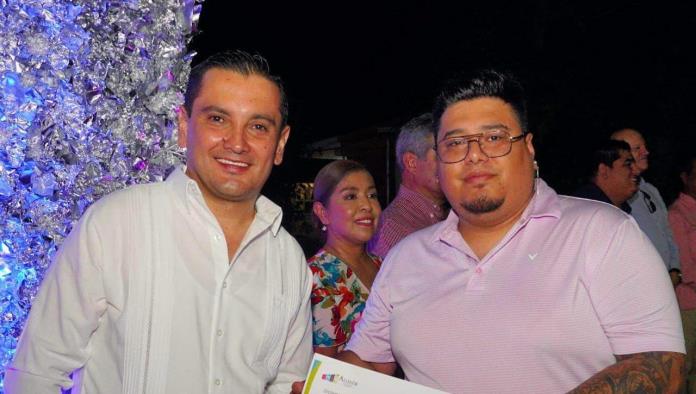 Celebración en Allende: Alcalde Pepe Díaz en graduación del DIF municipal 2024