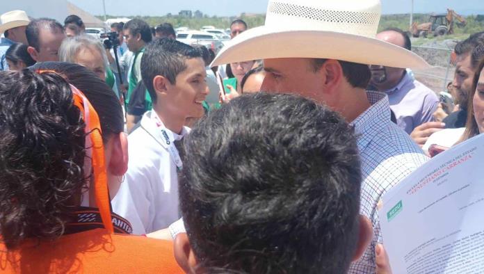 Secundaria Tienen Equipo de Cómputo Obsoleto