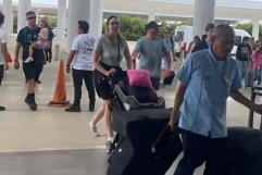 Huracán Beryl obliga a 33 mil 700 turistas a irse del caribe