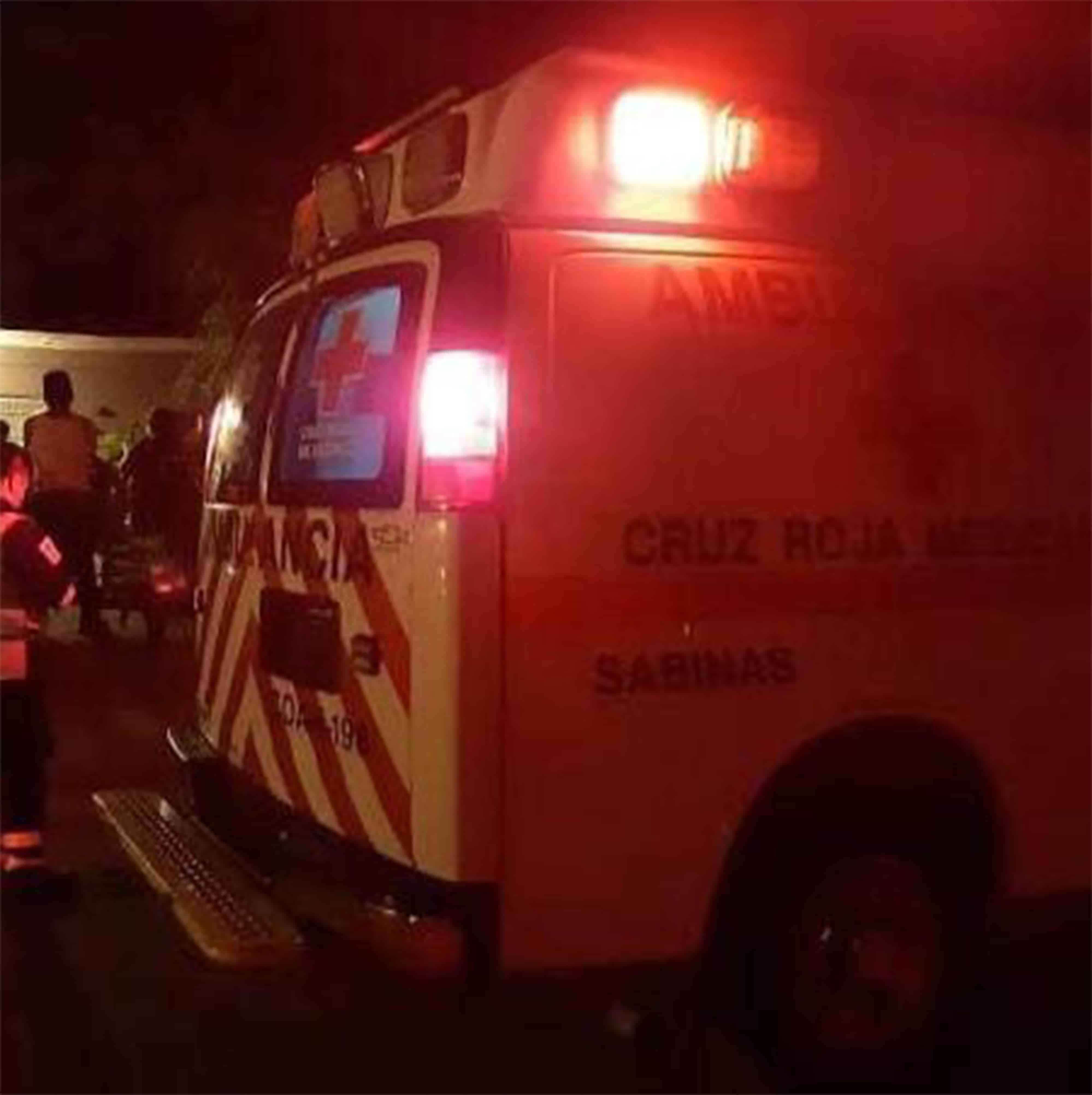 Resulta herida por flamazo de estufa en Sabinas