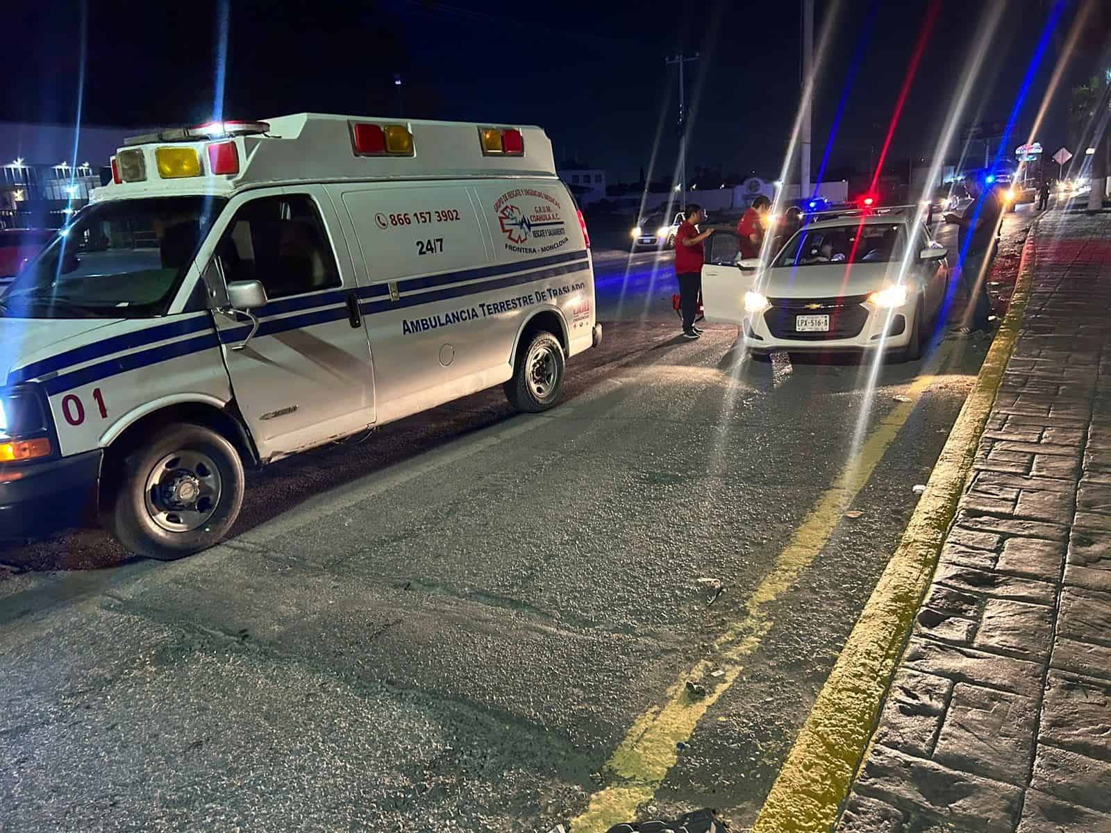 Lesiona auto fantasma a madre y su bebé