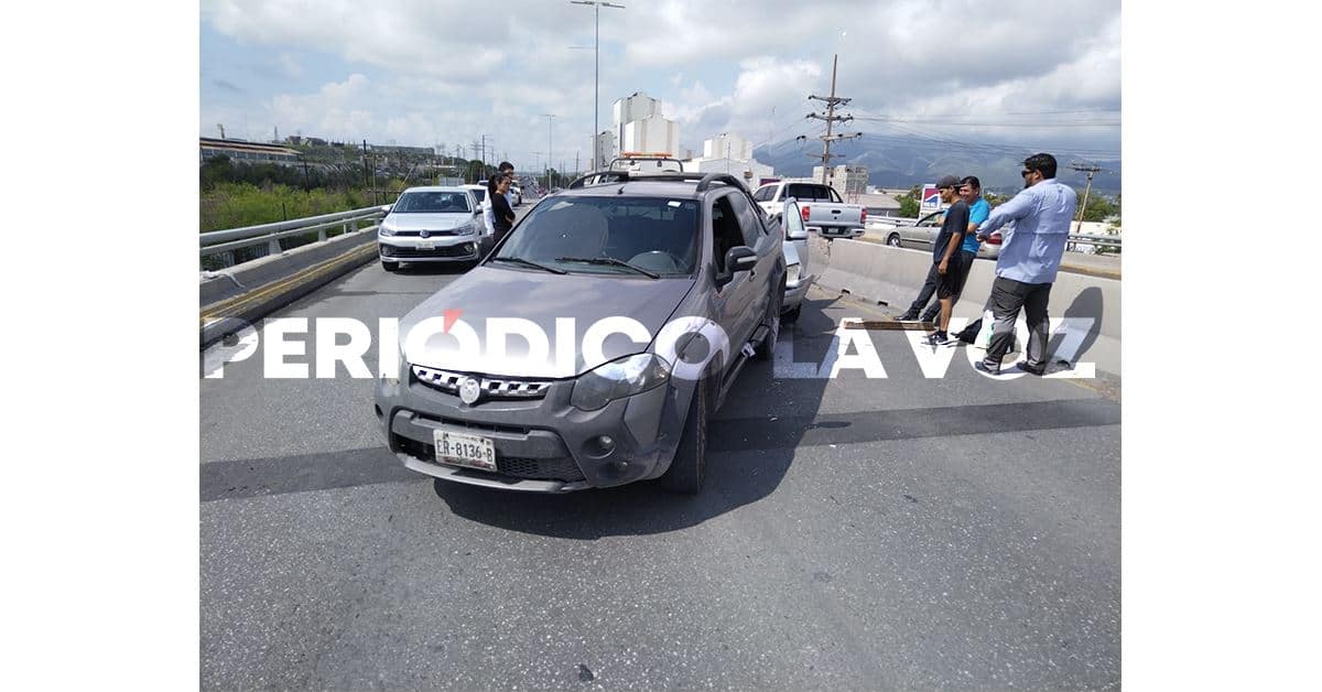 Caos vial por choque en puente del Pape