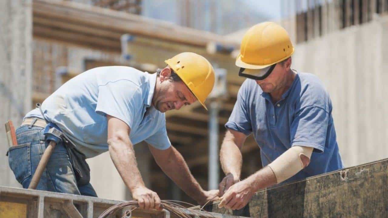 Los constructores temen no tener recursos para pagar los aguinaldos.