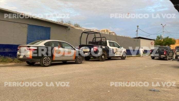 Hacía caminar a sus hijos descalzos entre el monte Hacía caminar a sus hijos descalzos entre el monte