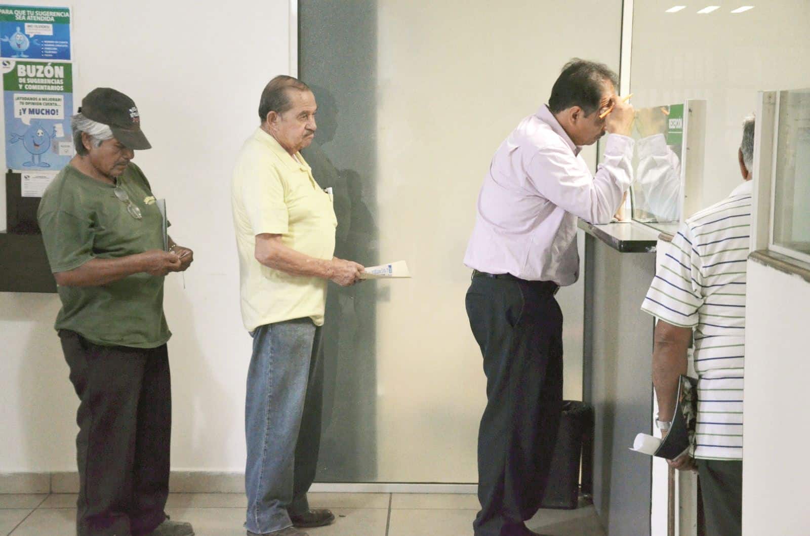 Piden a pensionados que acudan a actualizar sus datos.