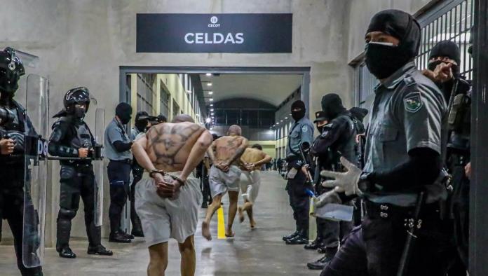 Dan una condena de 1,420 años de cárcel para un pandillero en El Salvador