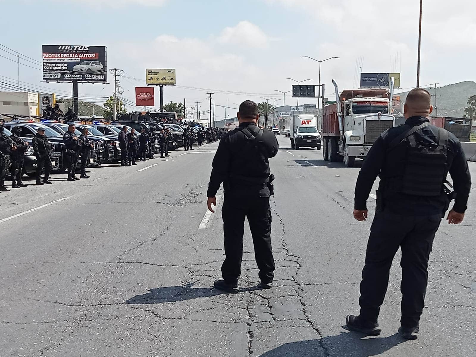 Estos patrullajes no solo tienen un carácter preventivo, sino que también buscan acercar a la policía a la ciudadanía.