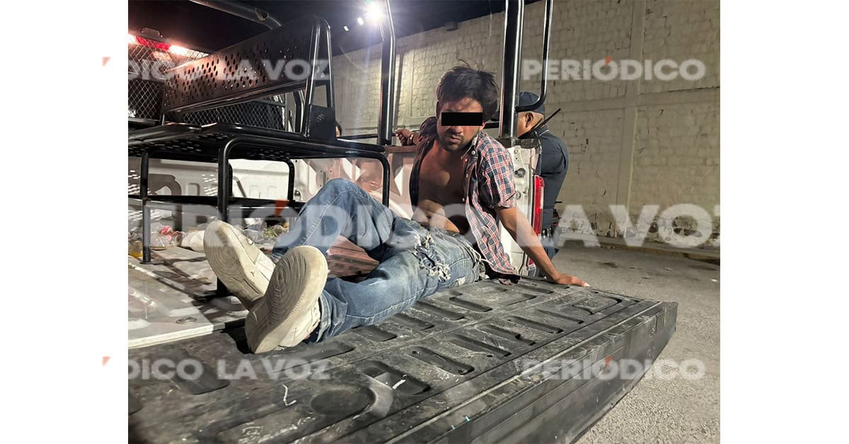 Carlos Alexis se encontraba durmiendo al ser vencido por el alcohol y el cansancio.