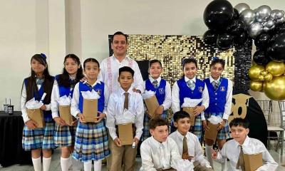 Alcalde Pepe Díaz Apadrina a Escuela Primaria Venustiano Carranza