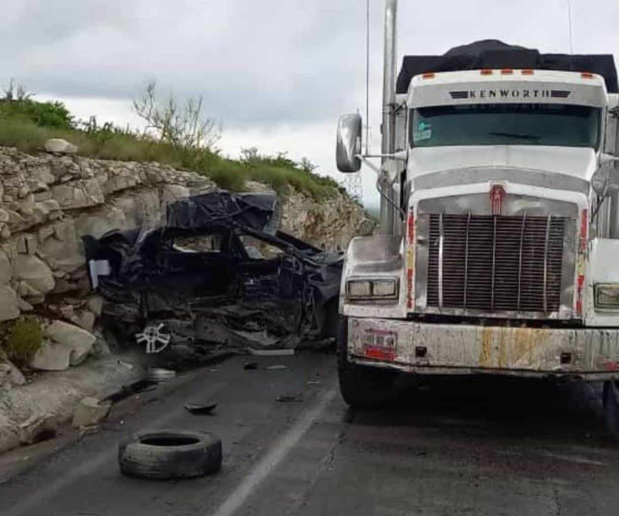 Fallecen Dos Personas en Accidente en Cuesta de Las Codornices