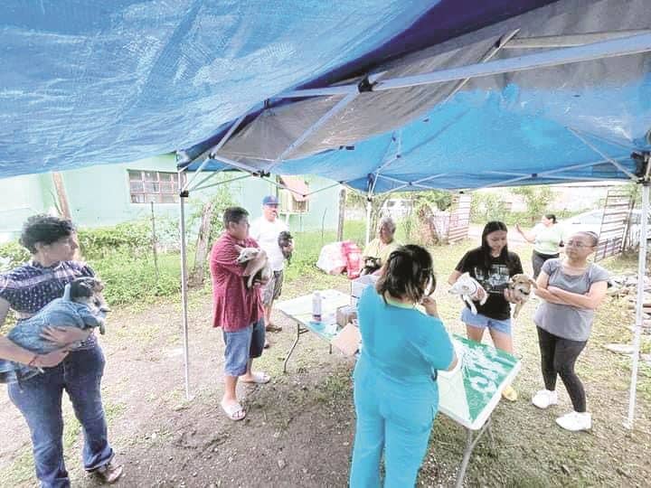 En el Ejido La Cuchilla realizaron la campaña a beneficio de los “Lomitos”.