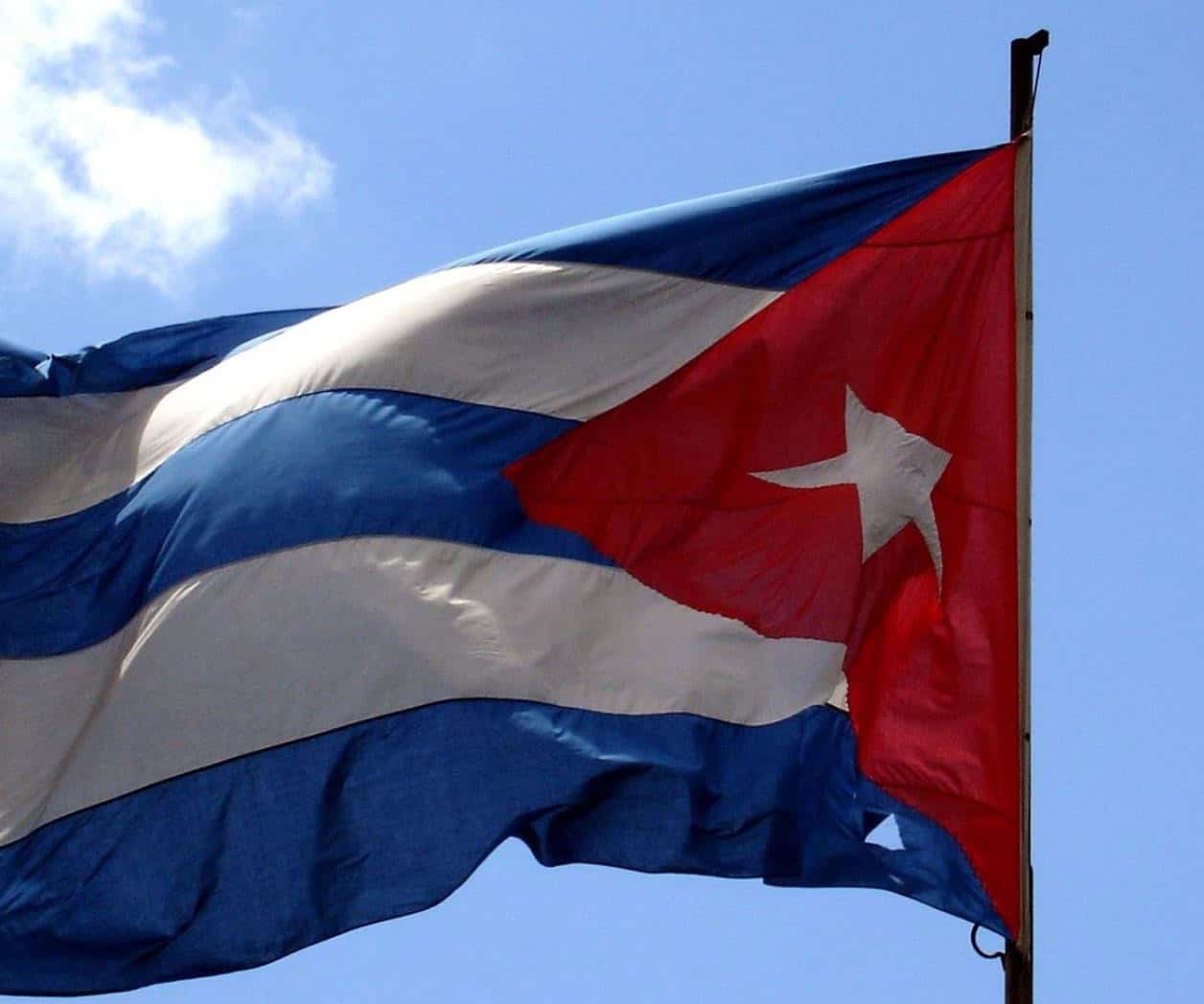Llegan otros 2,700 médicos cubanos a México