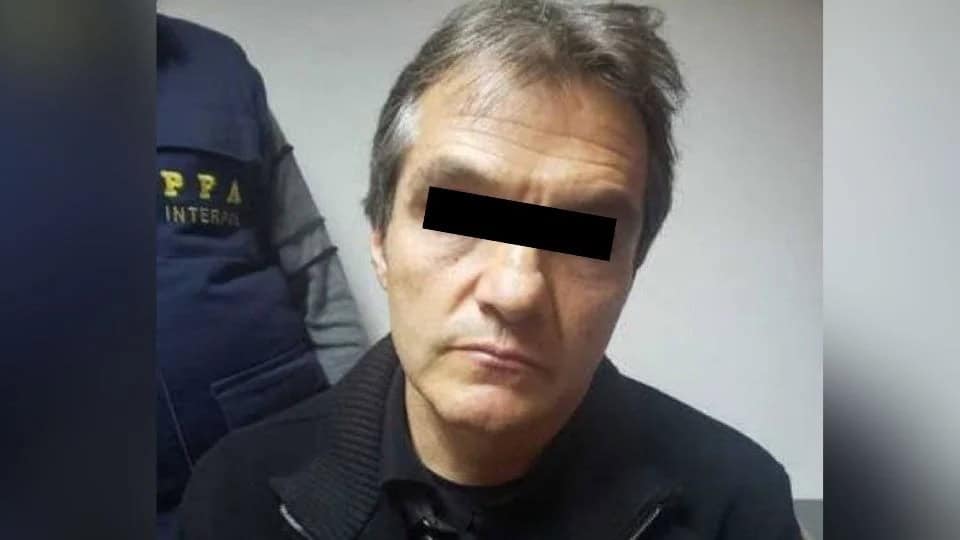 Carlos Ahumada arriba a México tras ser extraditado de Argentina