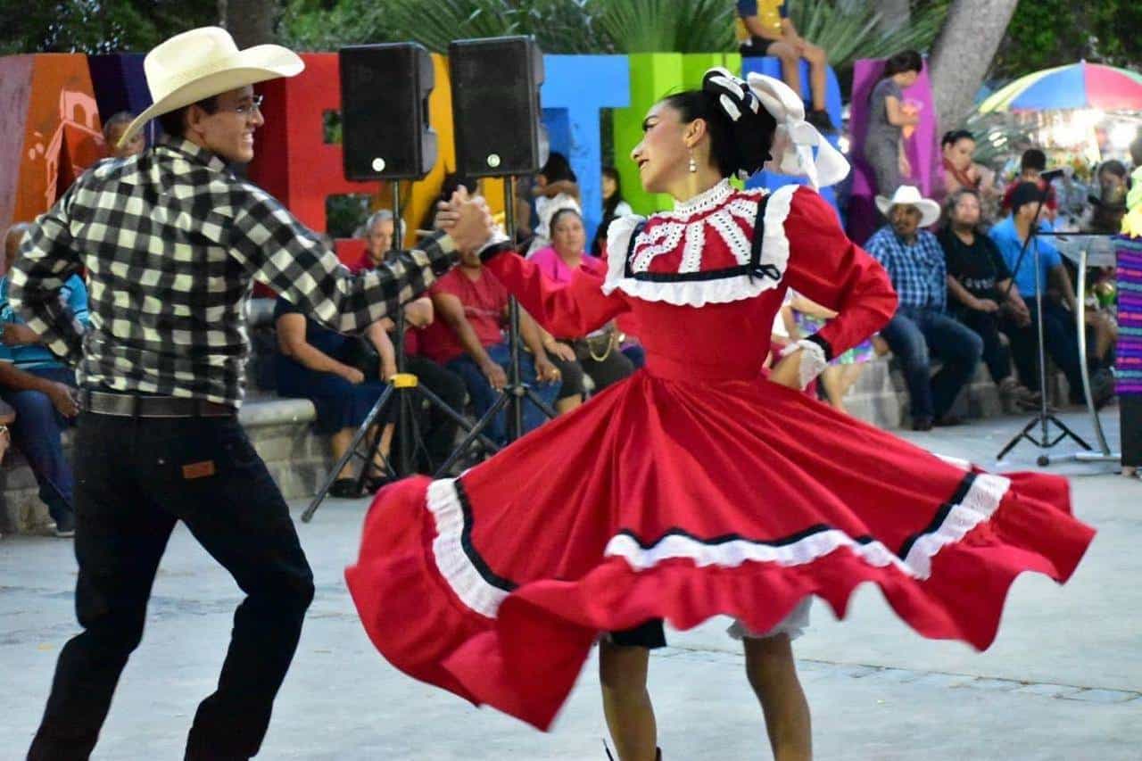 Duelo de ballets en honor al santo patrono