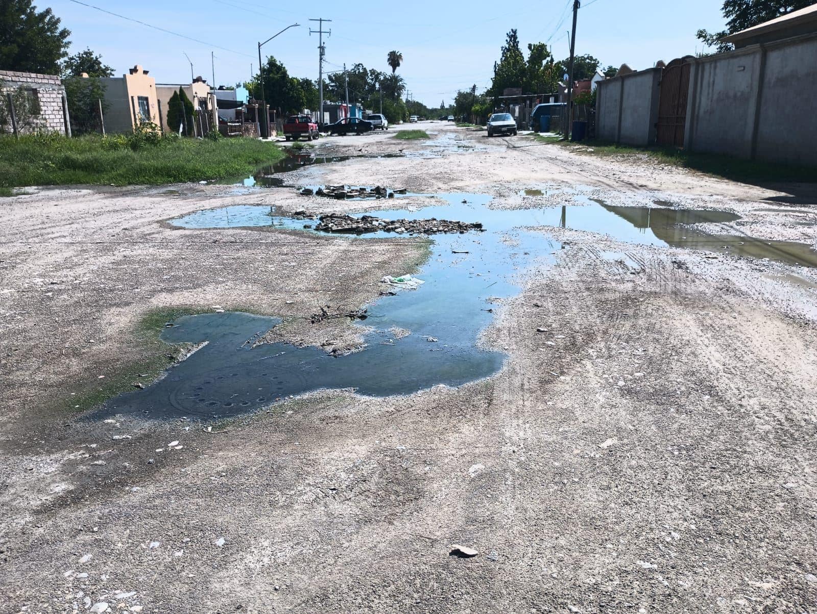 Solicitan Vecinos de la Sarabia Destapen Drenaje