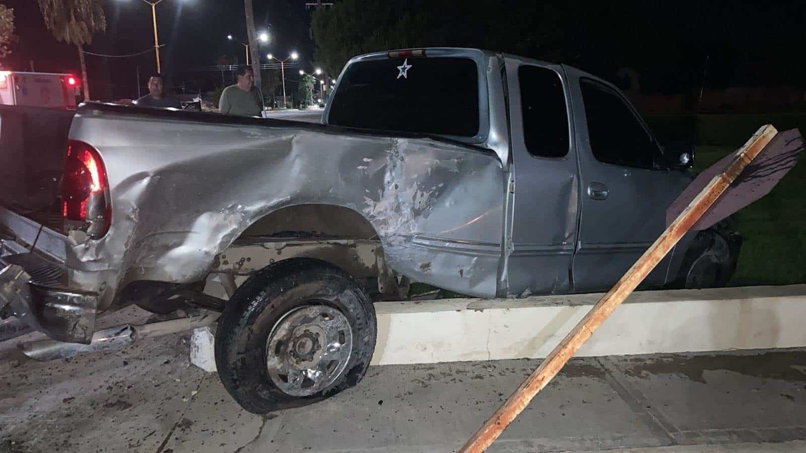 Accidente en cruce de Morelos deja varios heridos