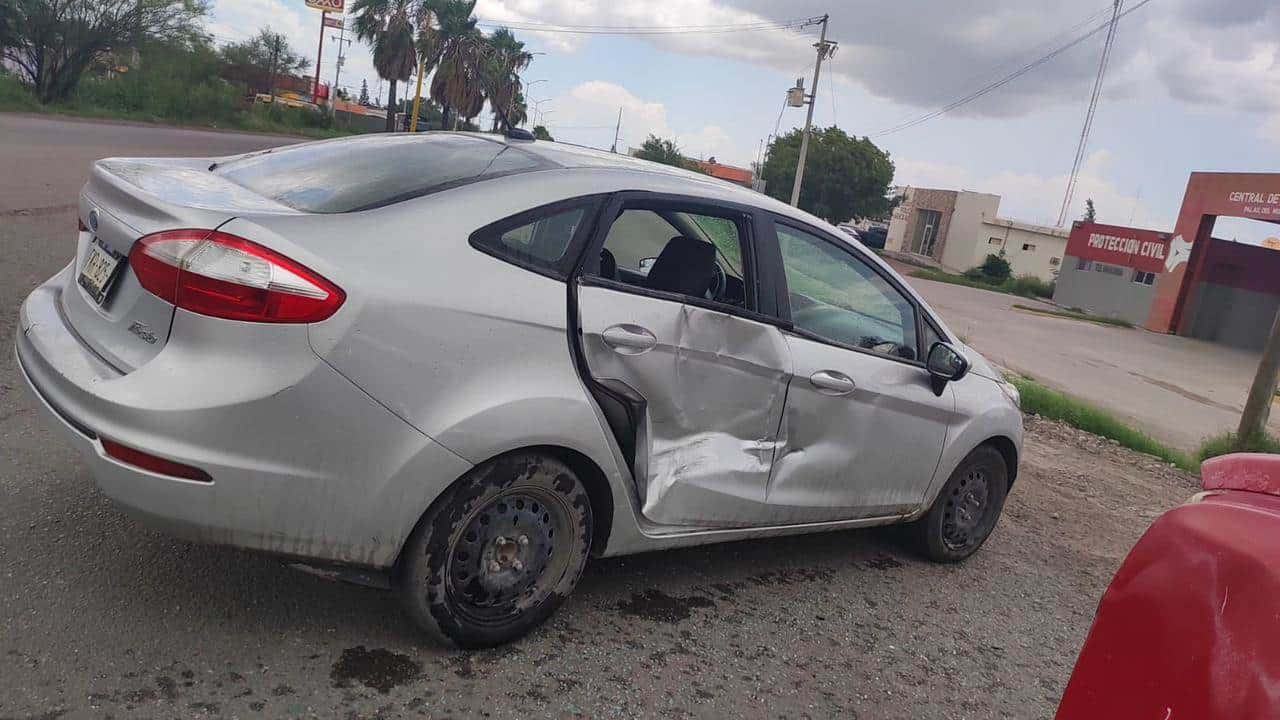 Provoca menor accidente sobre la carretera estatal número 22