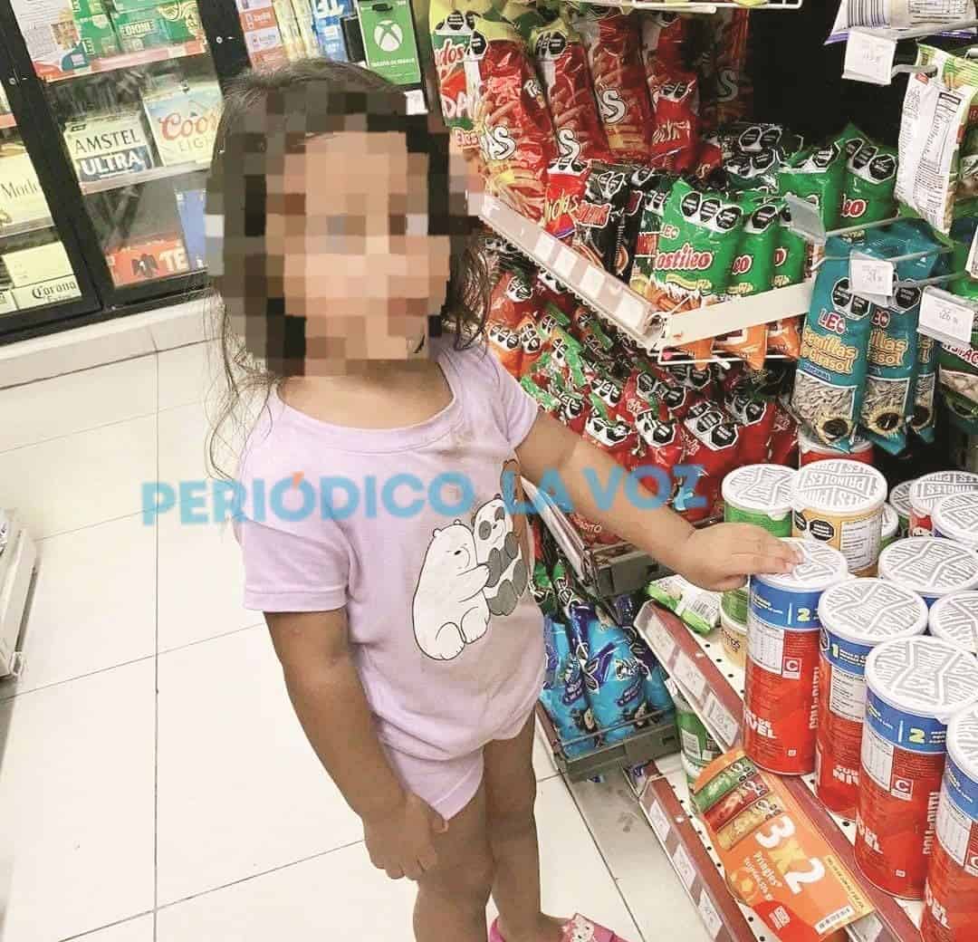 La pequeña Lía buscaba comprar algo en la tienda, la Pronnif descartó que tenga omisiones de cuidado.