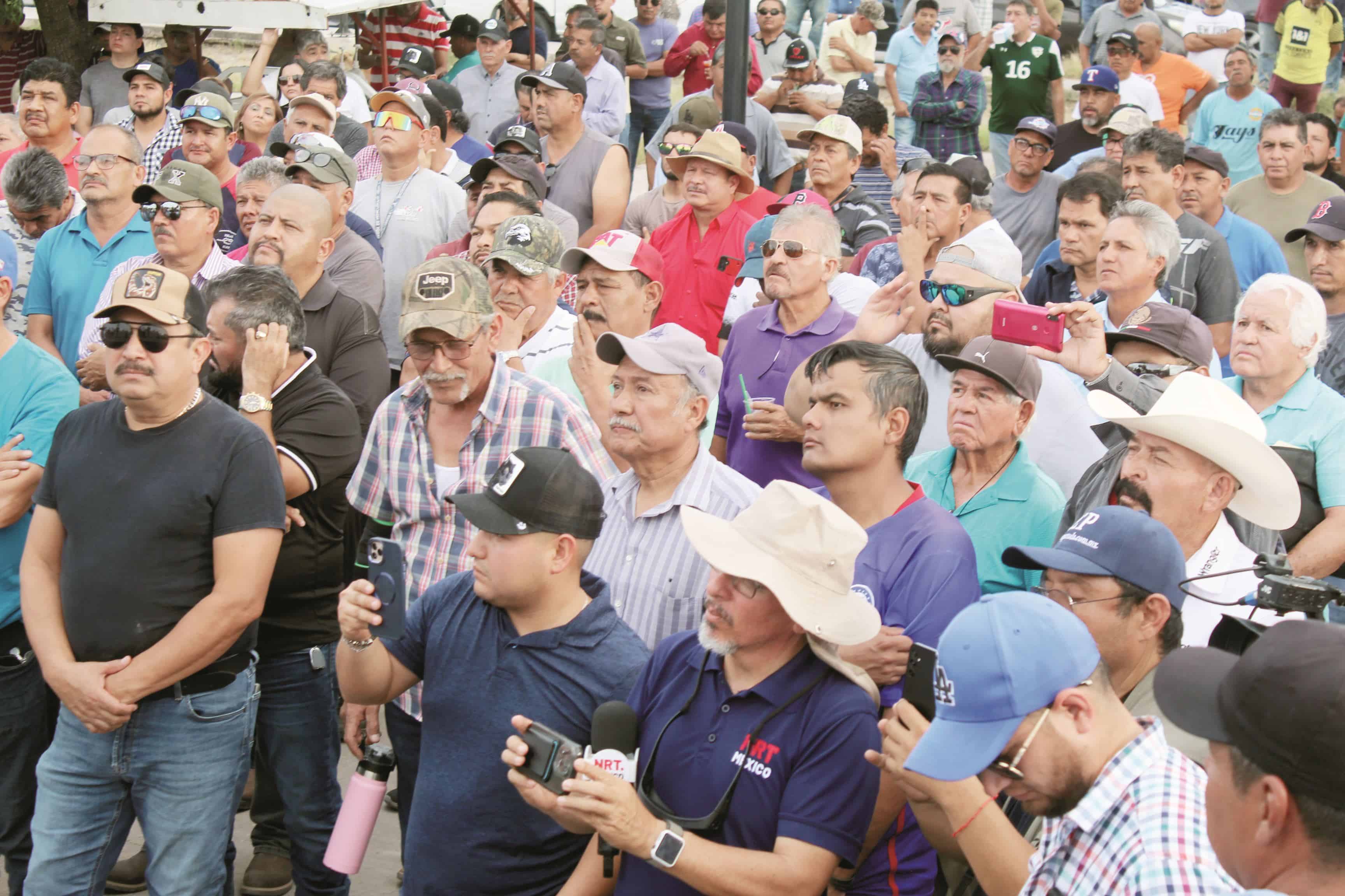 Se incrementa la incertidumbre entre los trabajadores de Altos Hornos de México.